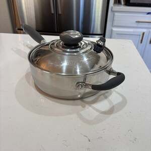 Royal Prestige 8” 20cm 9-Ply T-304 Copper Enhanced Stainless Steel SaucepanSkill